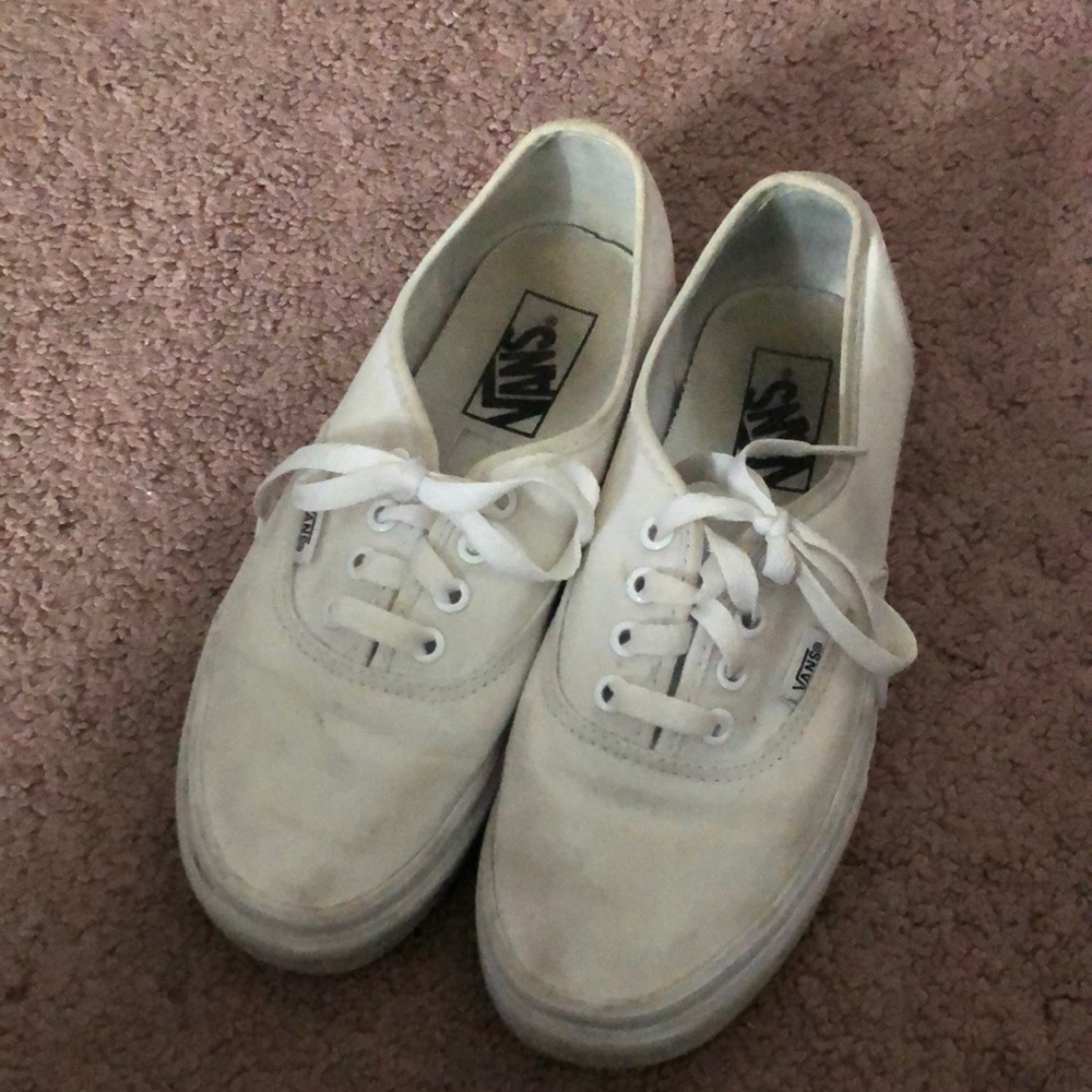 low top white vans